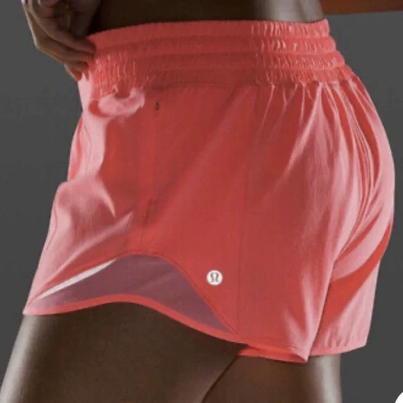 ⚠️SOLD⚠️Lululemon Hotty Hot Shorts Low Rise 4” - Sunset - Women’s Size 6 - Picture 6 of 10